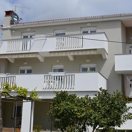 Apartments Pineta Franko Fažana Exteriör bild